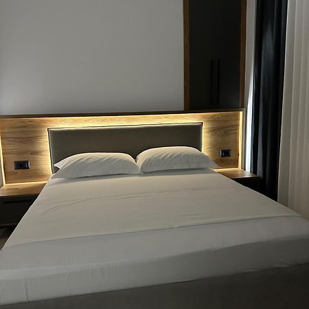 Gael Luxury Apartment 베라트 외부 사진